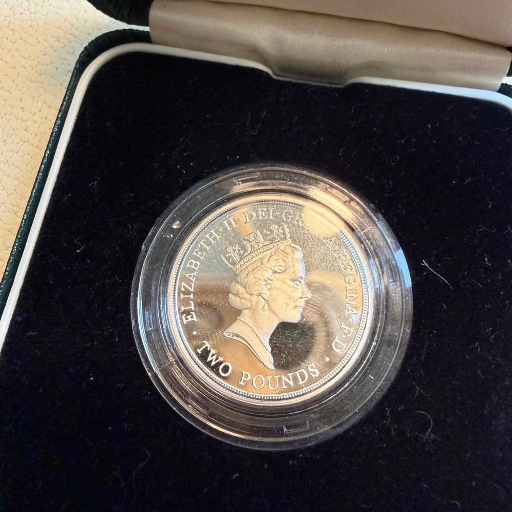 1995 UK WWII Silver Proof £2 Coin Dove of Peace Royal Mint Box & COA Two Pound - Picture 5 of 9